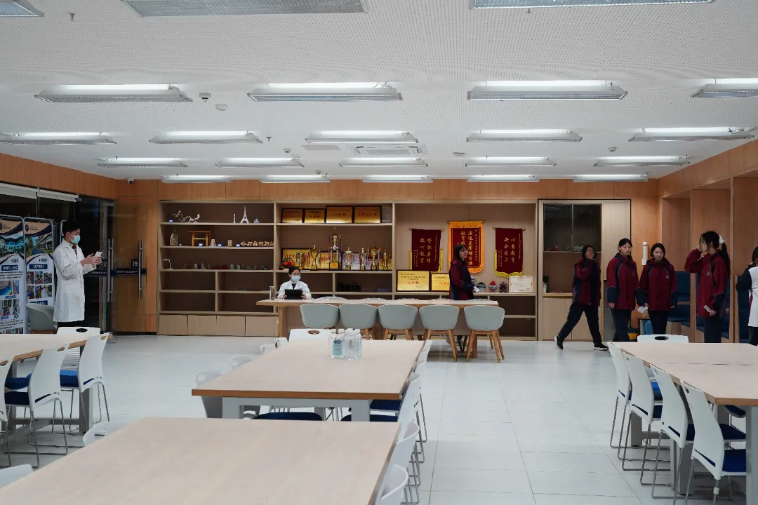 护航高考,健康先行——荣源龙高级中学高三高考体检有序启动 护航高考,健康先行——荣源龙高级中学高三高考体检有序启动