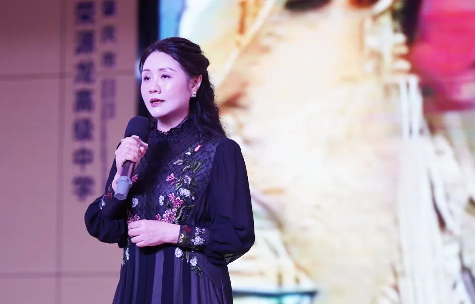 春序启章,骏程致远|荣源龙高级中学2026年元旦文艺晚会圆满落幕 春序启章,骏程致远|荣源龙高级中学2026年元旦文艺晚会圆满落幕