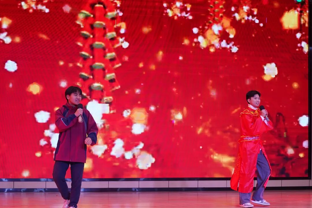春序启章，骏程致远｜荣源龙高级中学2026年元旦文艺晚会圆满落幕