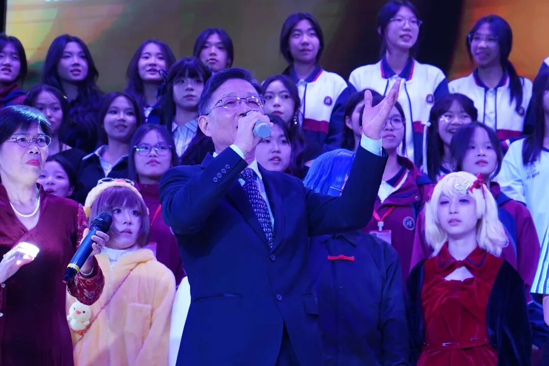 春序启章,骏程致远|荣源龙高级中学2026年元旦文艺晚会圆满落幕 春序启章,骏程致远|荣源龙高级中学2026年元旦文艺晚会圆满落幕