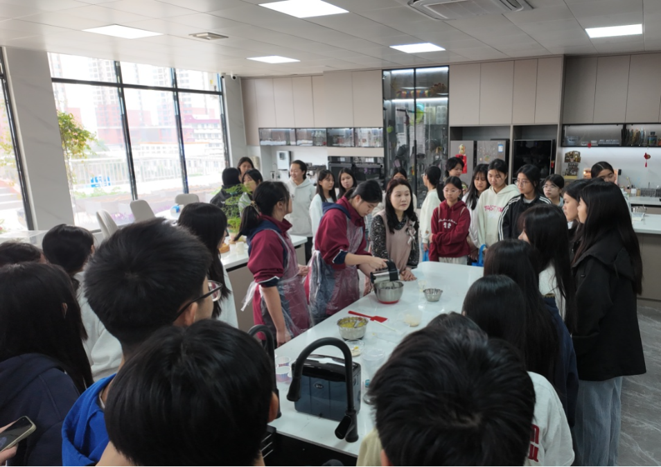 校园开放日圆满落幕！这场教育体验之旅，见证成长无限可能！