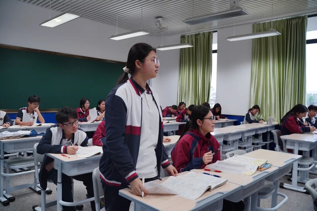 筑基启新，培优赋能——高一课后辅导有序落地，助力学生稳步前行
