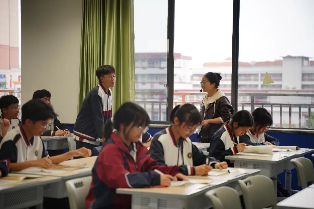 筑基启新，培优赋能——高一课后辅导有序落地，助力学生稳步前行