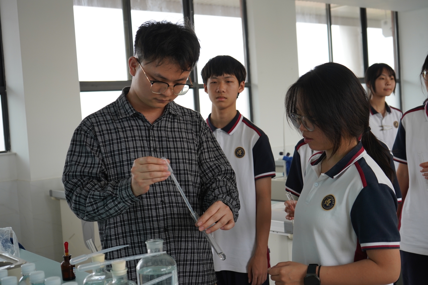 以实践润成长，以热爱赴新程——荣源龙校本课程精彩回顾