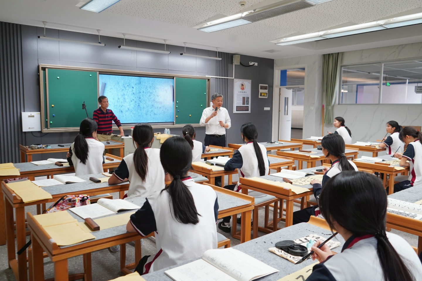 以实践润成长，以热爱赴新程——荣源龙校本课程精彩回顾