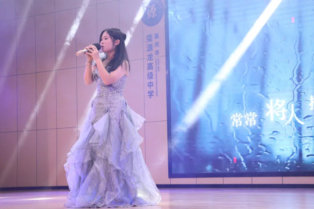 以青春之名,颂时代华章 | 第三届校园十大歌手决赛完美落幕 以青春之名,颂时代华章 | 第三届校园十大歌手决赛完美落幕