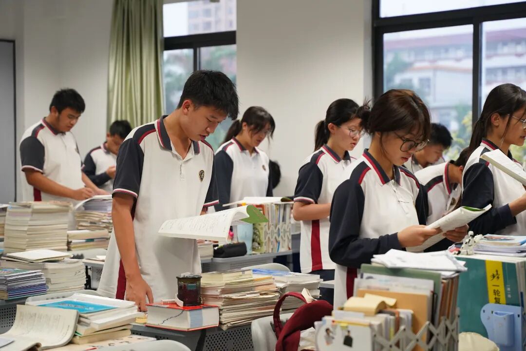 学校简介|肇庆市荣源龙高级中学 学校简介|肇庆市荣源龙高级中学