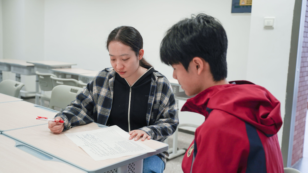 学校简介|肇庆市荣源龙高级中学 学校简介|肇庆市荣源龙高级中学