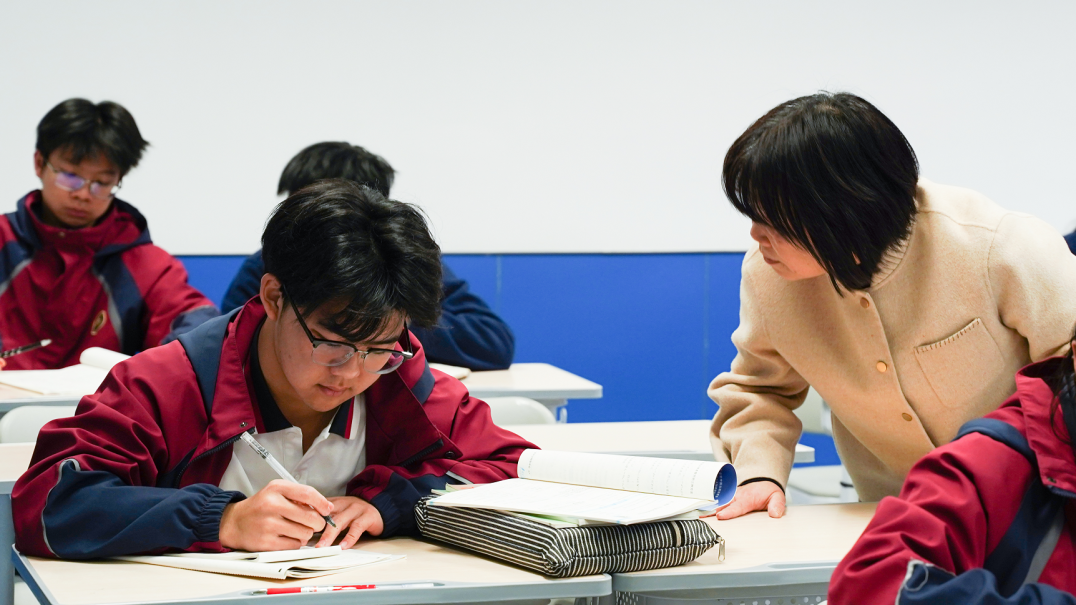 学校简介|肇庆市荣源龙高级中学 学校简介|肇庆市荣源龙高级中学