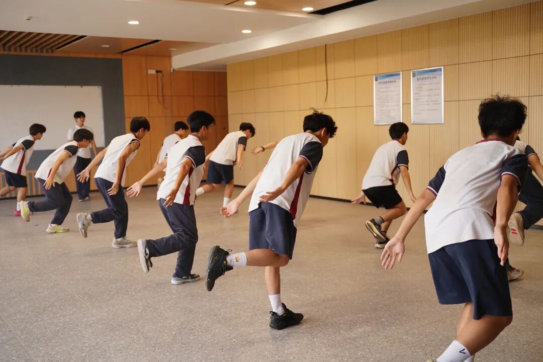 以汗水为墨，赴青春之约