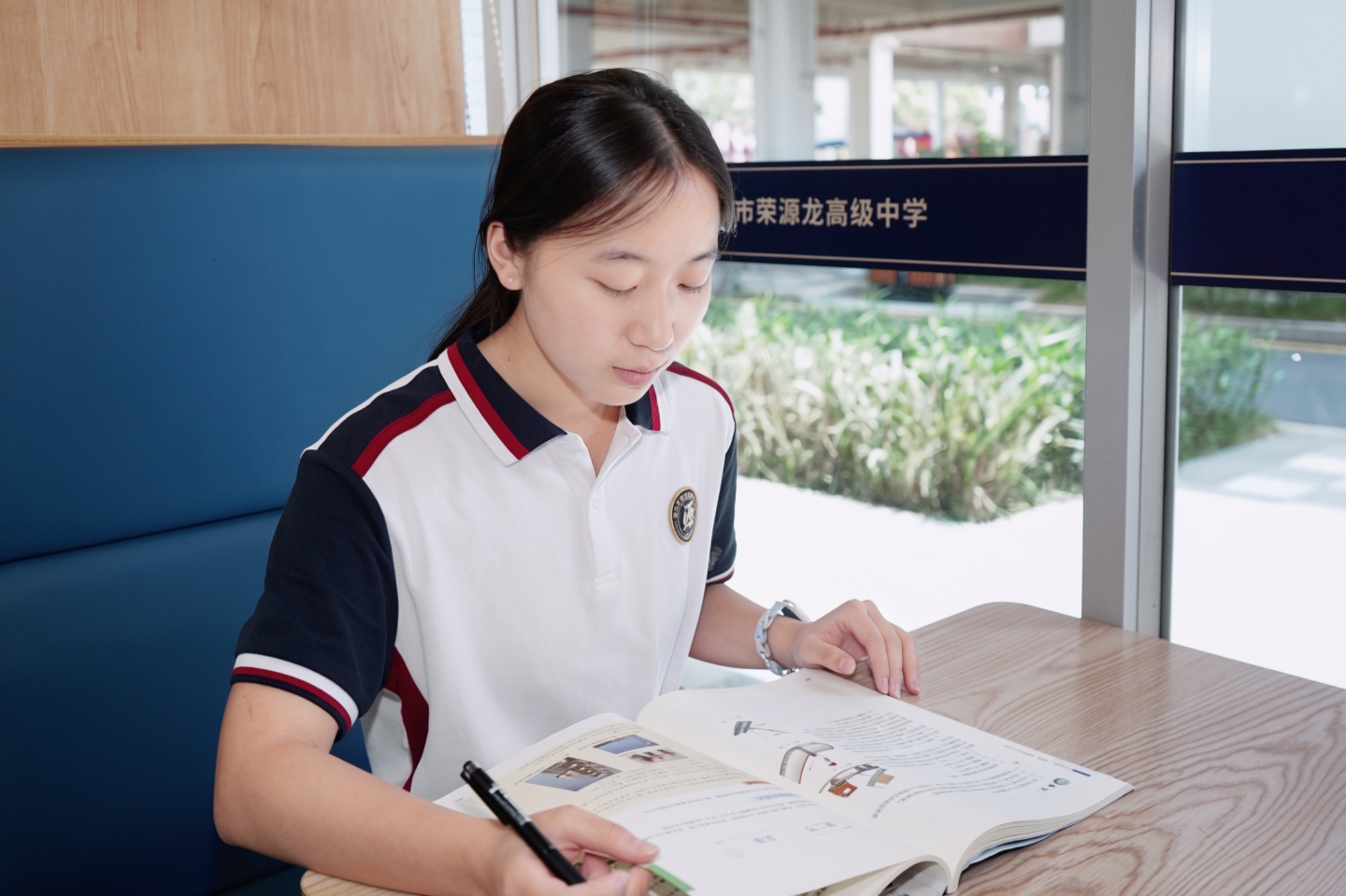 星耀荣源龙,逐光而行|4月学生月度之星风采展示 星耀荣源龙,逐光而行|4月学生月度之星风采展示