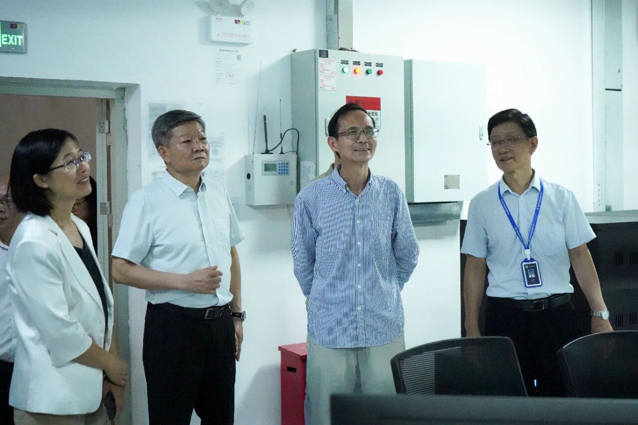 赋能成长,共话教育|海亮集团及市区领导莅临我校调研 赋能成长,共话教育|海亮集团及市区领导莅临我校调研