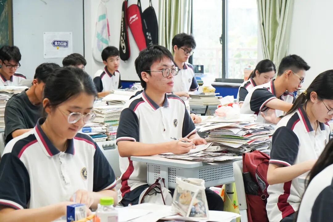 砺剑扬斗志,笃行赴华章|高三高考动员大会暨考前暖心叮嘱活动 砺剑扬斗志,笃行赴华章|高三高考动员大会暨考前暖心叮嘱活动