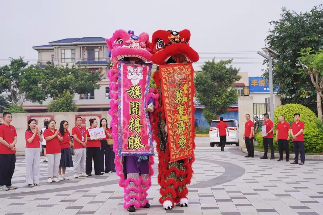 战鼓催征启新程,乘风破浪赴华章|荣源龙高级中学2026届高考送考出征仪式 战鼓催征启新程,乘风破浪赴华章|荣源龙高级中学2026届高考送考出征仪式