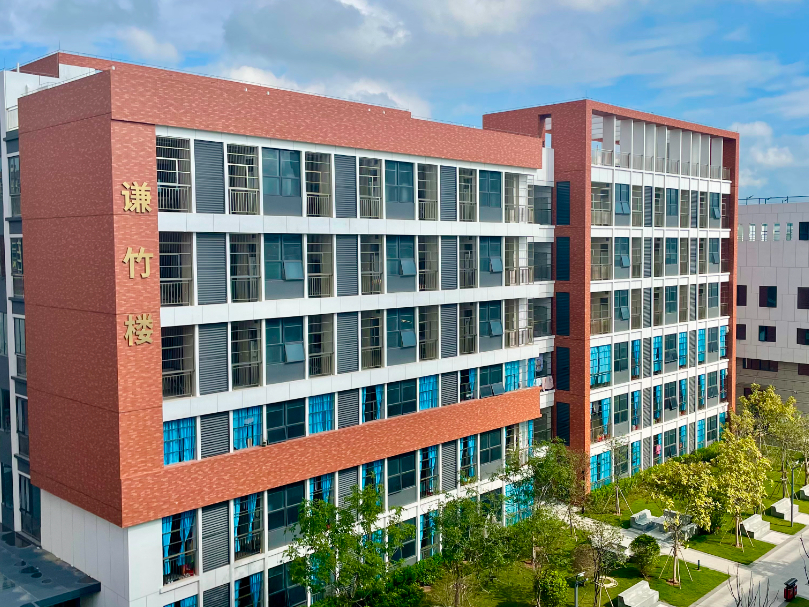 荣源龙高级中学2026年夏季插班生招生简章 荣源龙高级中学2026年夏季插班生招生简章