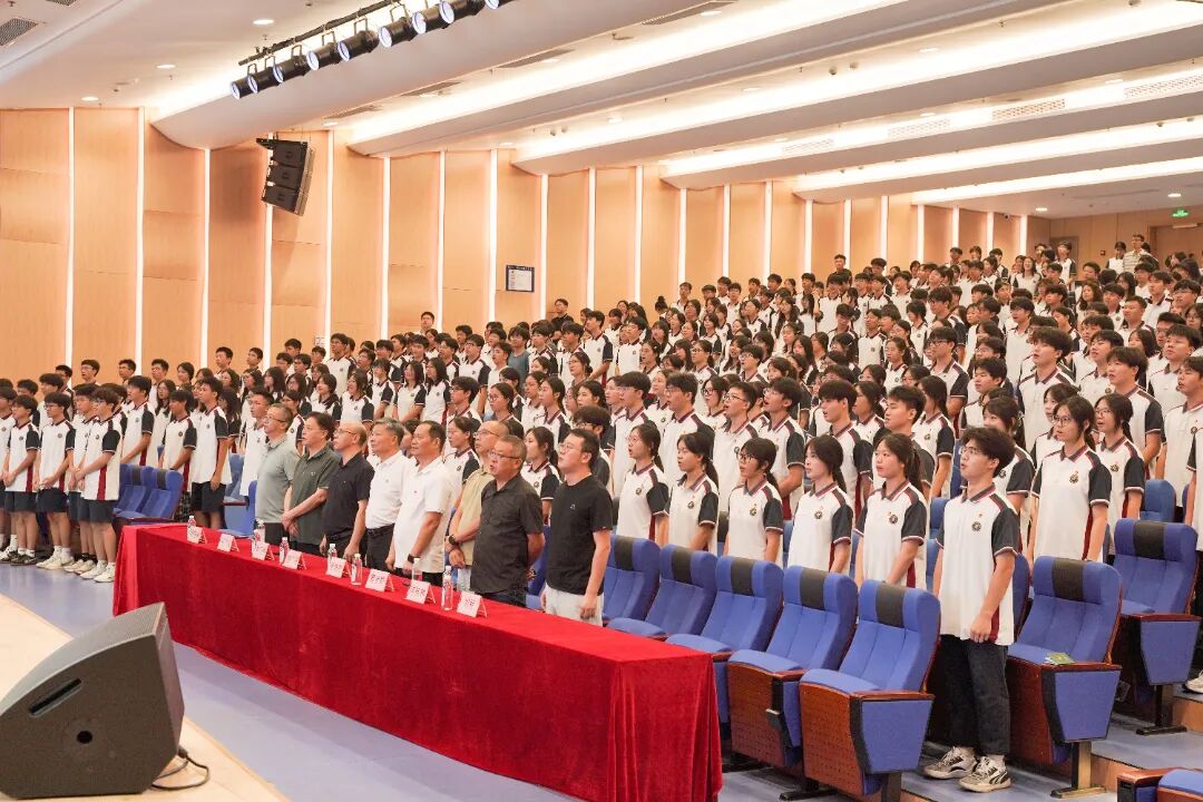 赓续红色薪火 青春挺膺担当|荣源龙2025——2026学年第二学期新发展团员入团仪式 赓续红色薪火 青春挺膺担当|荣源龙2025——2026学年第二学期新发展团员入团仪式